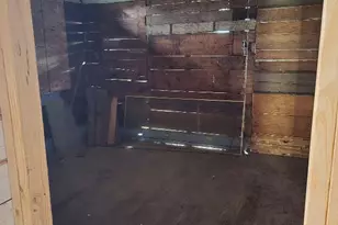 901 W 5th St, Taylor, TX 76574 - Photo 10