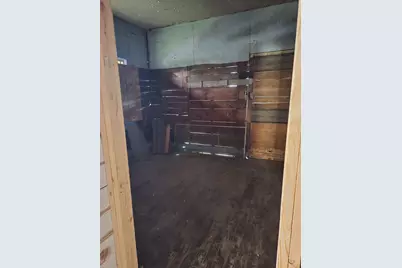 901 W 5th Street, Taylor, TX 76574 - Photo 10