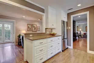 2203 Sunny Slope Dr, Austin, TX 78703 - Photo 14