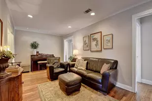 2203 Sunny Slope Dr, Austin, TX 78703 - Photo 2