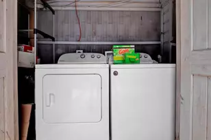 211 Lessin Ln, Austin, TX 78704 - Photo 18