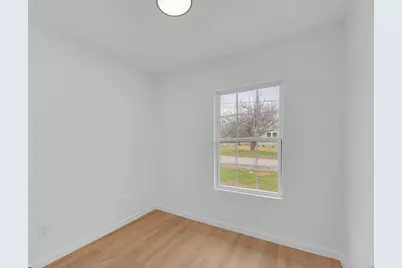 1709 Cecelia Street, Taylor, TX 76574 - Photo 30