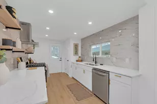 1709 Cecelia St, Taylor, TX 76574 - Photo 14