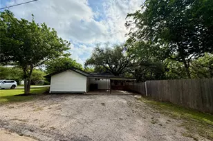 1709 Cecelia St, Taylor, TX 76574 - Photo 36