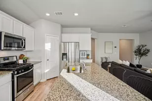 208 Royal Palm Way, Leander, TX 78641 - Photo 10