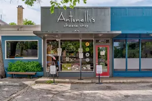 304 E 33rd St, Austin, TX 78705 - Photo 22