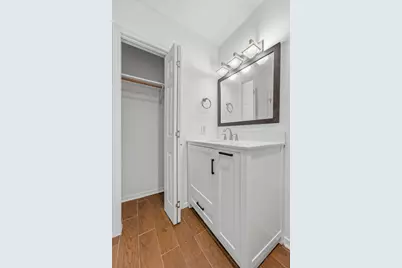 304 E 33rd Street #11, Austin, TX 78705 - Photo 16