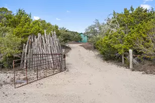 1401 Pursley Rd, Dripping Springs, TX 78620 - Photo 2