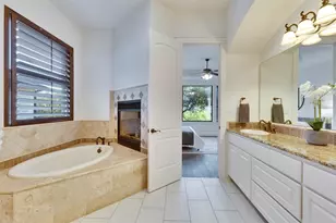 13601 Montview Dr, Austin, TX 78732 - Photo 20