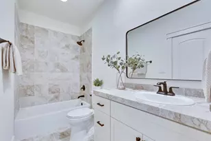 13601 Montview Dr, Austin, TX 78732 - Photo 26