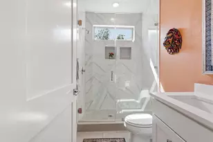 2710 Zaragosa St, Austin, TX 78702 - Photo 12