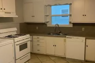 1913 W 38th St, Austin, TX 78731 - Photo 4