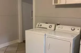 1913 W 38th St, Austin, TX 78731 - Photo 6