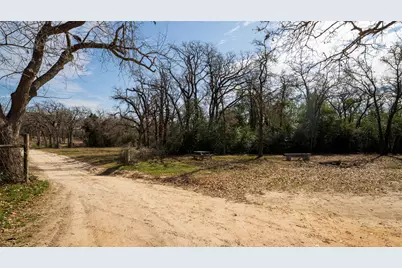4066 County Road 448, Thorndale, TX 76577 - Photo 28