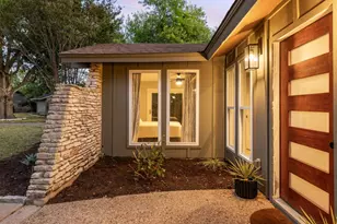 2401 Apple Valley Cir, Austin, TX 78747 - Photo 4