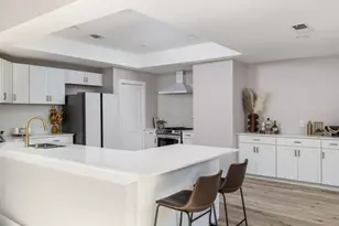 2401 Apple Valley Cir, Austin, TX 78747 - Photo 10