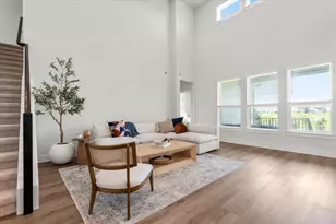 8509 Thompson Teal Trl, Austin, TX 78744 - Photo 10