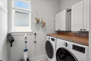 8509 Thompson Teal Trl, Austin, TX 78744 - Photo 24