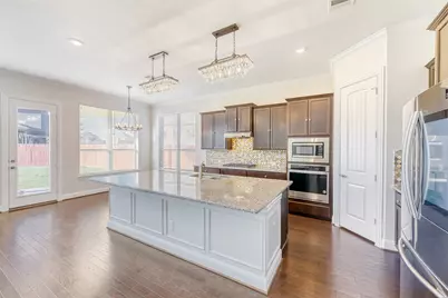 20528 Woodvine Avenue, Pflugerville, TX 78660 - Photo 6