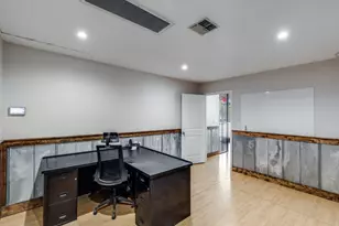 101 N Anthony St, Hutto, TX 78634 - Photo 8