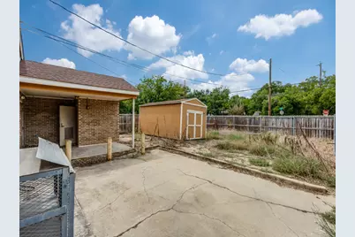 101 N Anthony Street, Hutto, TX 78634 - Photo 12