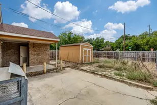 101 N Anthony St, Hutto, TX 78634 - Photo 12