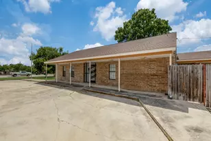 101 N Anthony St, Hutto, TX 78634 - Photo 1