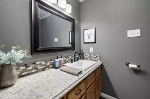 302 Schramm Rd, Granger, TX 76530 - Photo 20