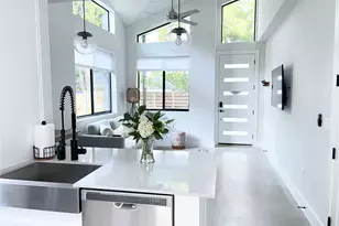 2009 Canterbury St, Austin, TX 78702 - Photo 6