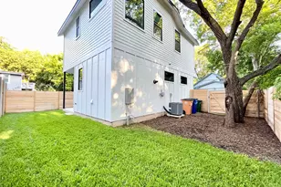 2009 Canterbury St, Austin, TX 78702 - Photo 22