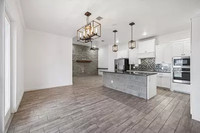 136 Greg Lane, Jarrell, TX 76537 - Photo 4