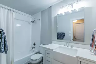 10243 Missel Thrush Dr, Austin, TX 78750 - Photo 16