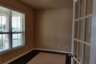 743 Easton Dr, San Marcos, TX 78666 - Photo 2