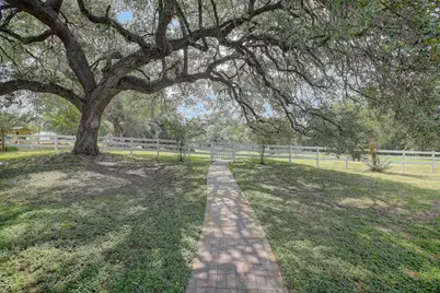 5715 Texas 159 Highway, La Grange, TX 78945 - Photo 22