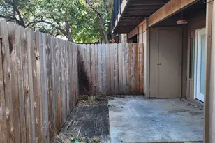 2600 Penny Ln, Austin, TX 78757 - Photo 14