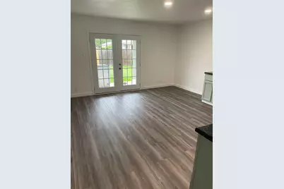 304 Will Lane, Hutto, TX 78634 - Photo 4