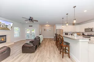 111 Tree Top Ln, Smithville, TX 78957 - Photo 18