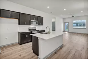 108 Windsor Blvd, San Marcos, TX 78666 - Photo 4