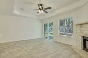 18631 Champions Cir, Lago Vista, TX 78645 - Photo 8