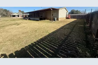 845 Caldwell Street, Lexington, TX 78947 - Photo 36