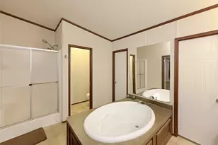 845 Caldwell St, Lexington, TX 78947 - Photo 10