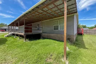 845 Caldwell St, Lexington, TX 78947 - Photo 18