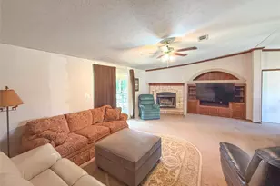 845 Caldwell St, Lexington, TX 78947 - Photo 6