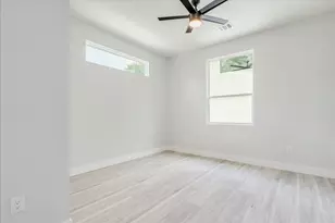 1215 Howard St, Taylor, TX 76574 - Photo 18