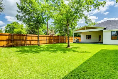1215 Howard Street, Taylor, TX 76574 - Photo 22