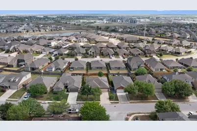 11737 Voelker Reinhardt Way, Manor, TX 78653 - Photo 2