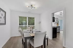 405 E Logan St, Round Rock, TX 78664 - Photo 6