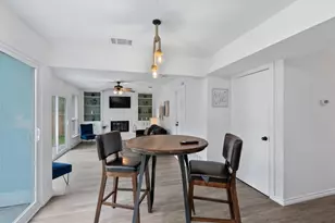 405 E Logan St, Round Rock, TX 78664 - Photo 10