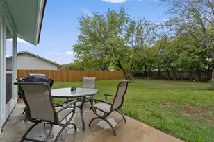 405 E Logan St, Round Rock, TX 78664 - Photo 22