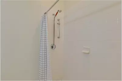 2400 Louis Henna Boulevard #301, Round Rock, TX 78664 - Photo 16